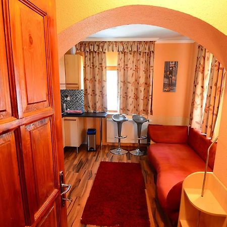 MeDoRa Park - Bagolyvár Apartmanház Gárdony Exterior foto