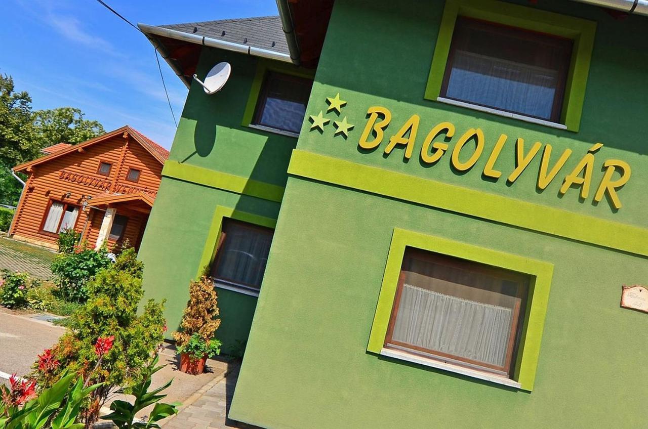 MeDoRa Park - Bagolyvár Apartmanház Gárdony Exterior foto